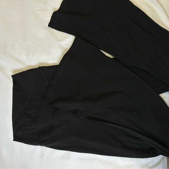 OFFLINE By Aerie Crossover Flare Legging - Picture 3 of 6